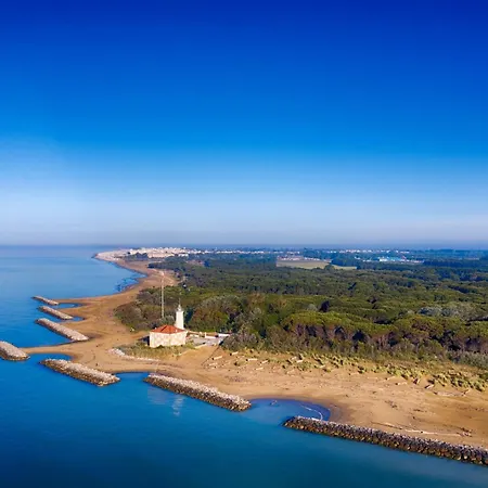 Coastal Getaway With Parking In * Bibione