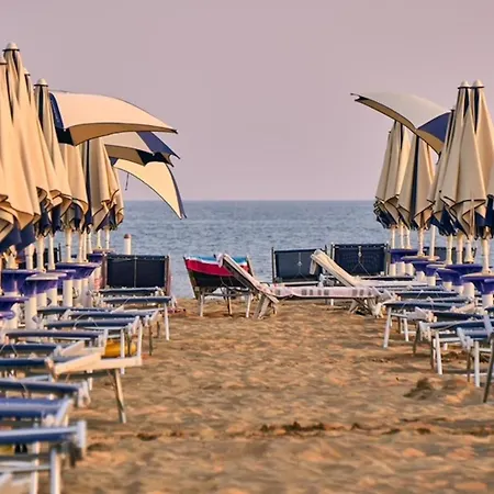 Coastal Getaway With Parking In Bibione